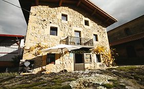 Hotel Garaiko Landetxea  3*